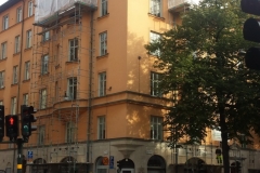 34